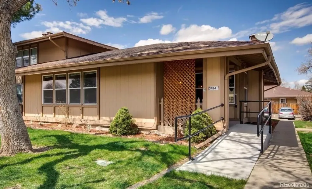 3794 S Fairplay Way Aurora CO 80014