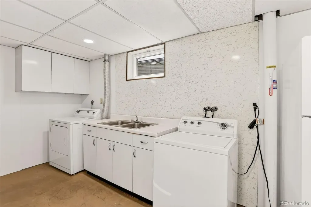 5456 E Atlantic Place Denver CO 80222