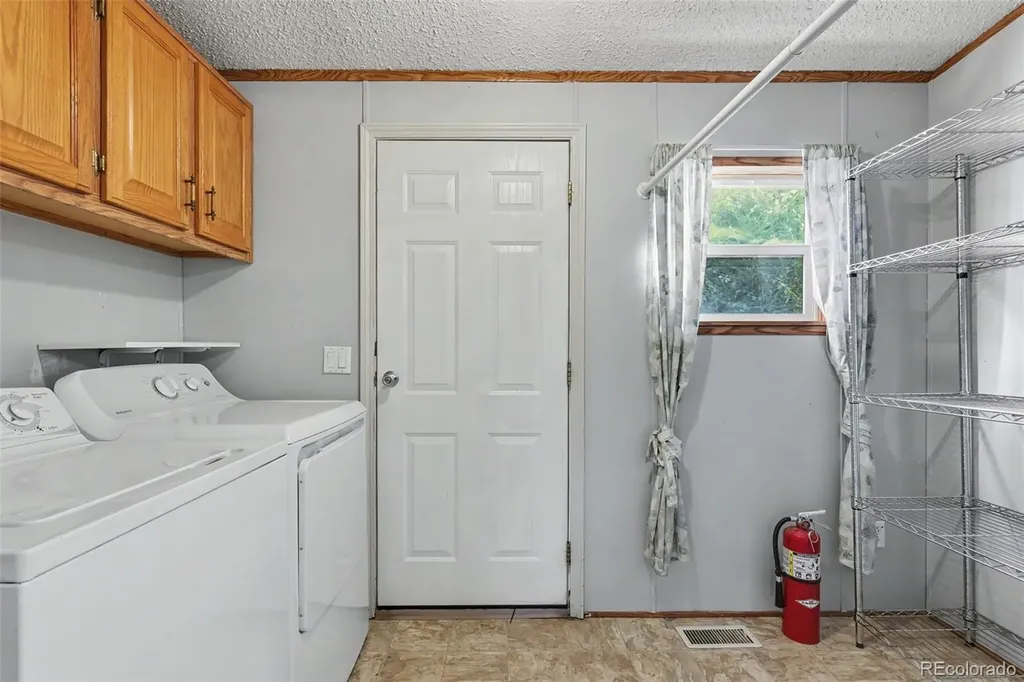3405 Sinton Road Colorado Springs CO 80907