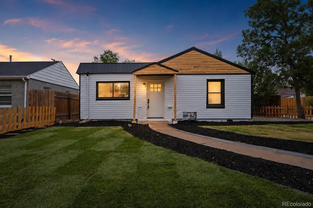 1716 Nome Street Aurora CO 80010
