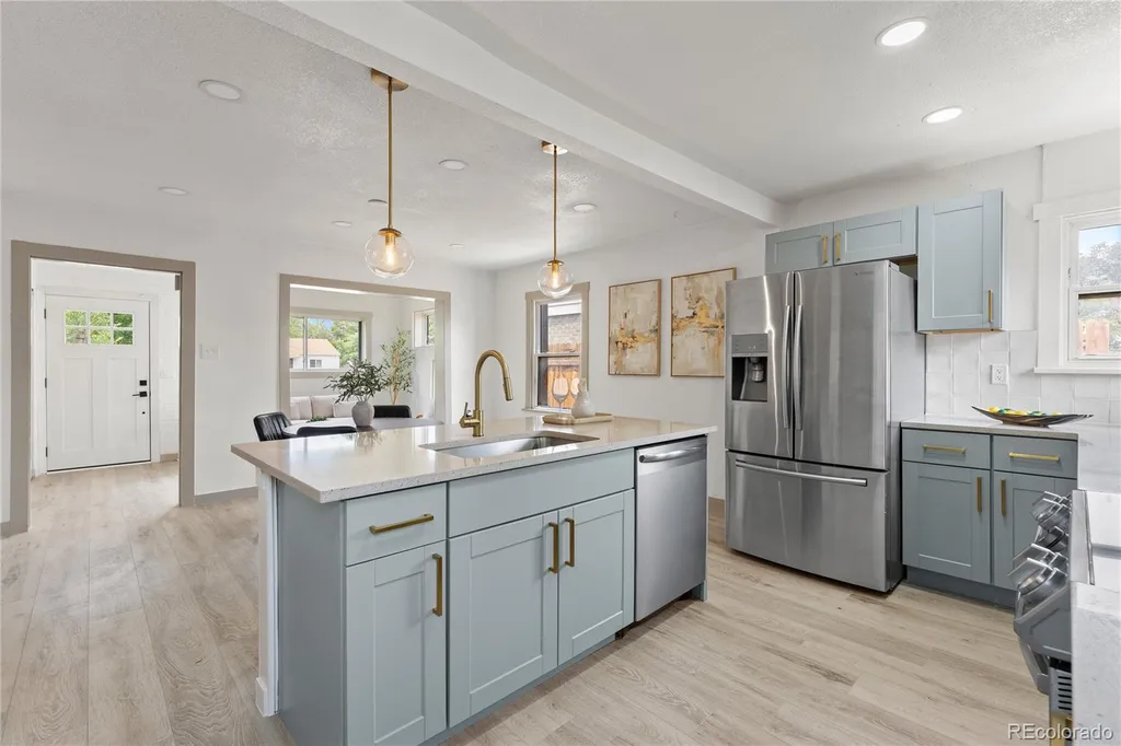 1716 Nome Street Aurora CO 80010
