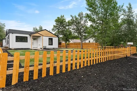 1716 Nome Street Aurora CO 80010