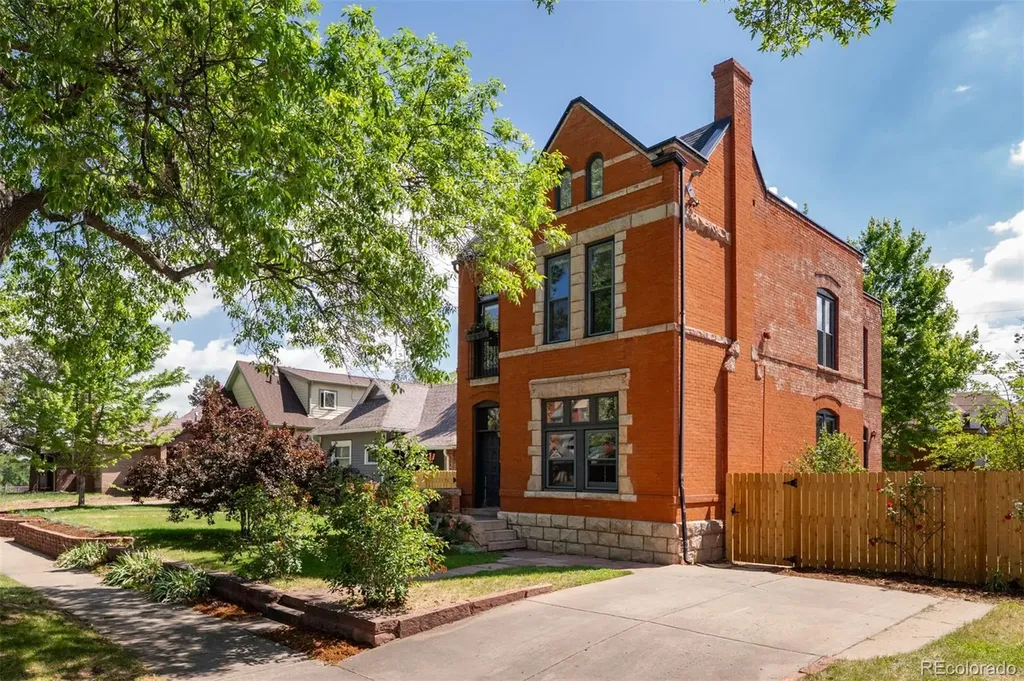 2536 N Gilpin Street Denver CO 80205