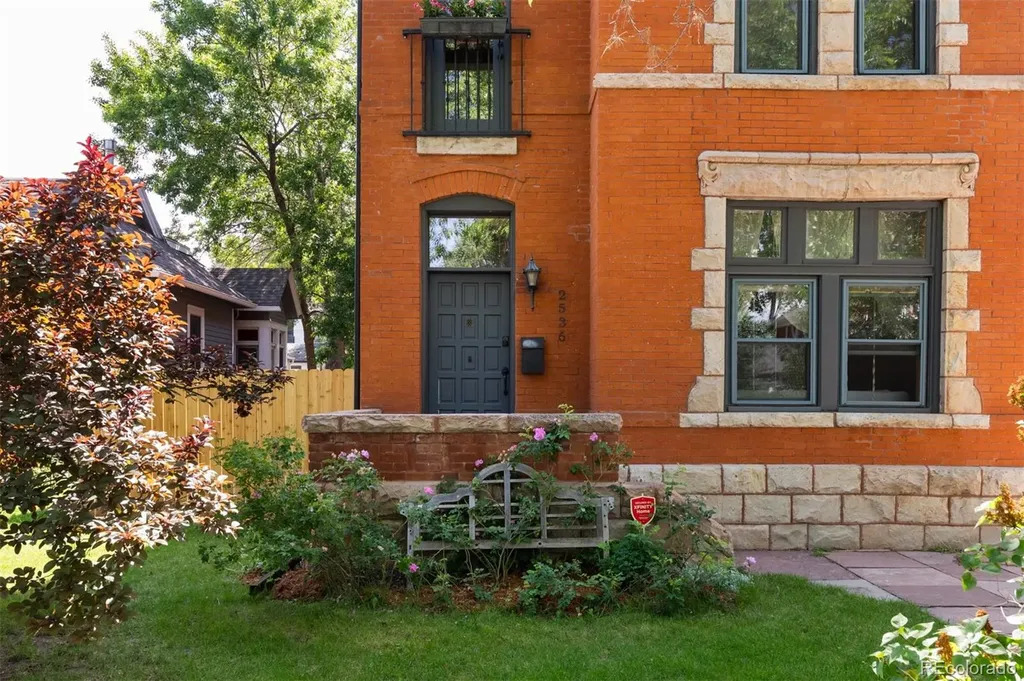 2536 N Gilpin Street Denver CO 80205