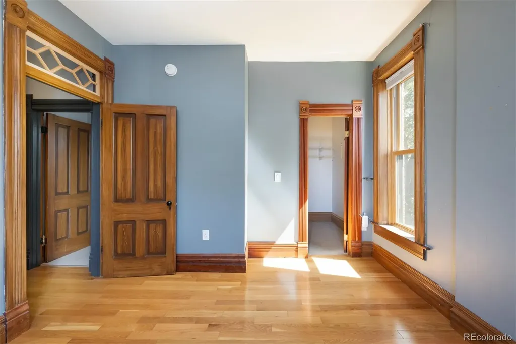 2536 N Gilpin Street Denver CO 80205