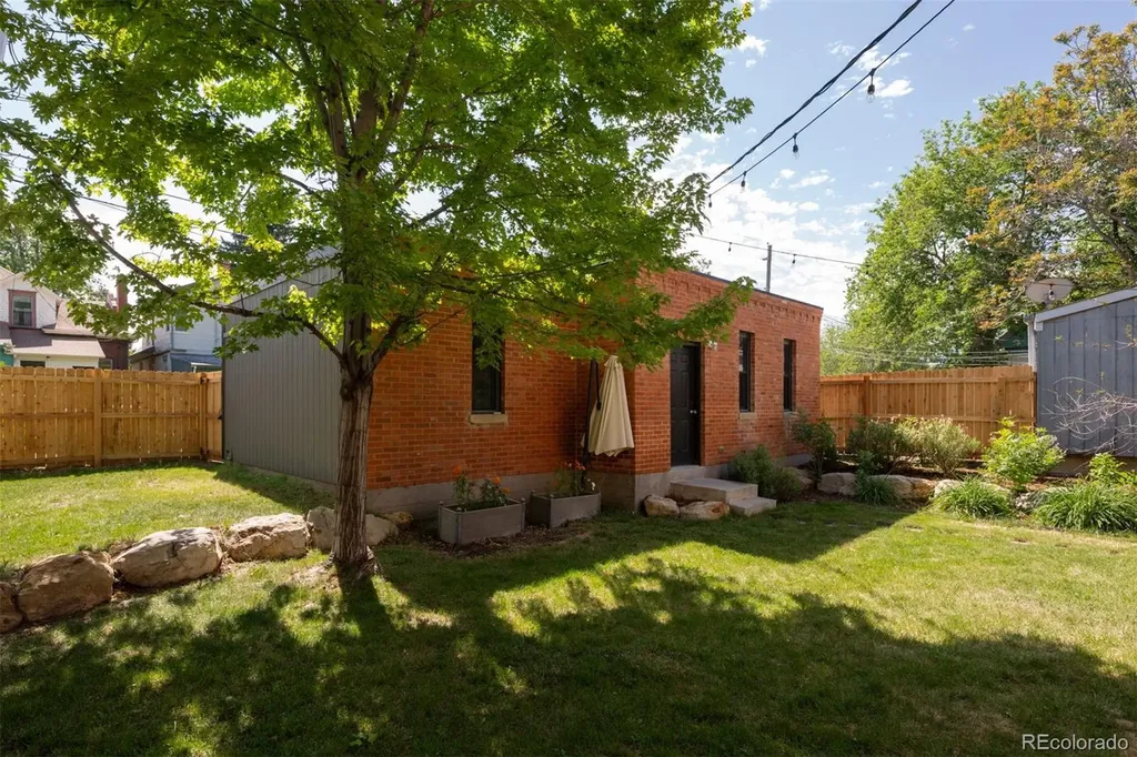 2536 N Gilpin Street Denver CO 80205