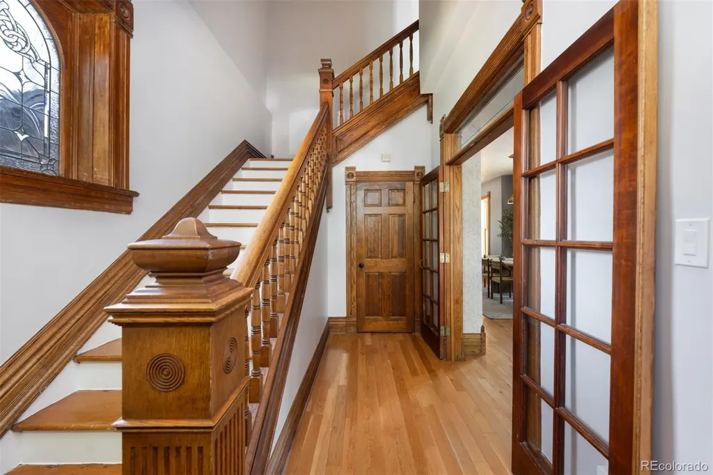 2536 N Gilpin Street Denver CO 80205