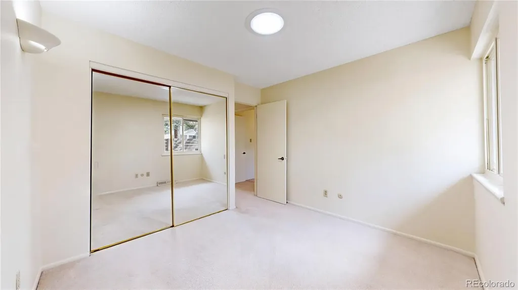 153 S Vance Court Lakewood CO 80226