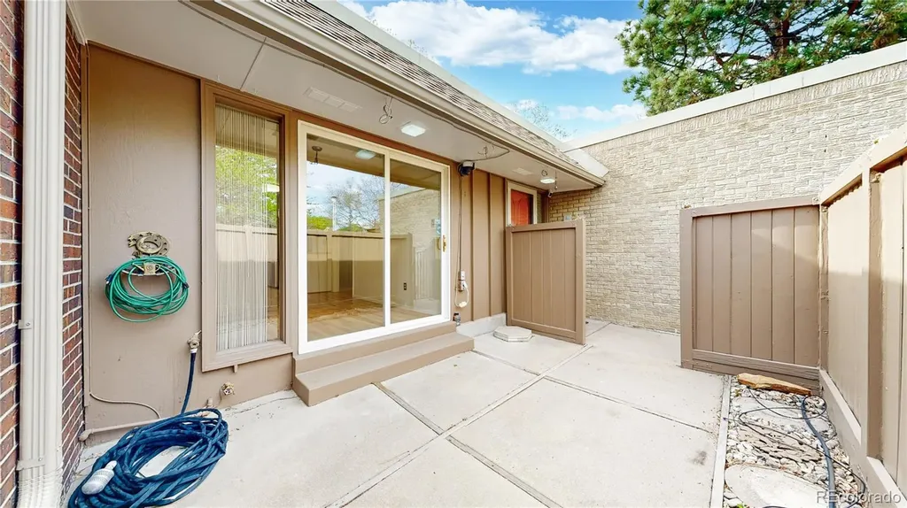 153 S Vance Court Lakewood CO 80226