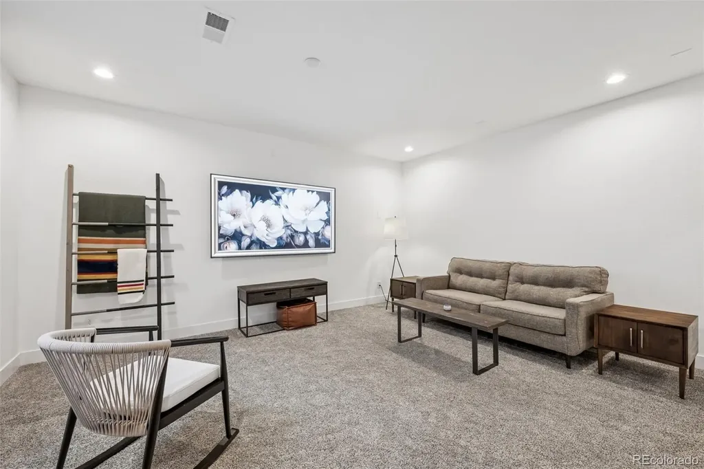 10276 Kentwood Drive Colorado Springs CO 80924