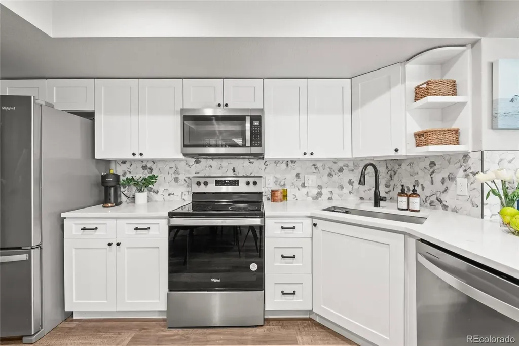 932 S Dearborn Way Aurora CO 80012