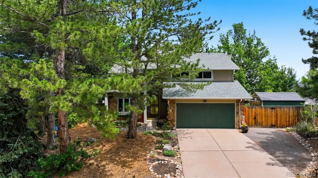 927 Oakwood Drive Castle Rock CO 80104