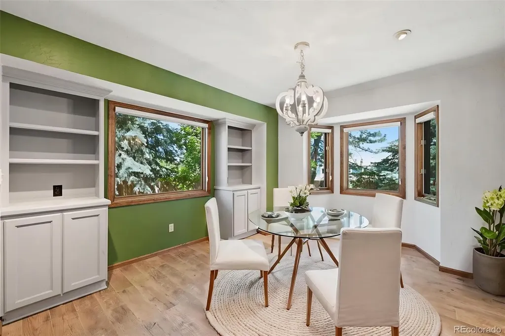 927 Oakwood Drive Castle Rock CO 80104