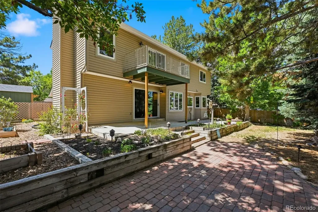 927 Oakwood Drive Castle Rock CO 80104