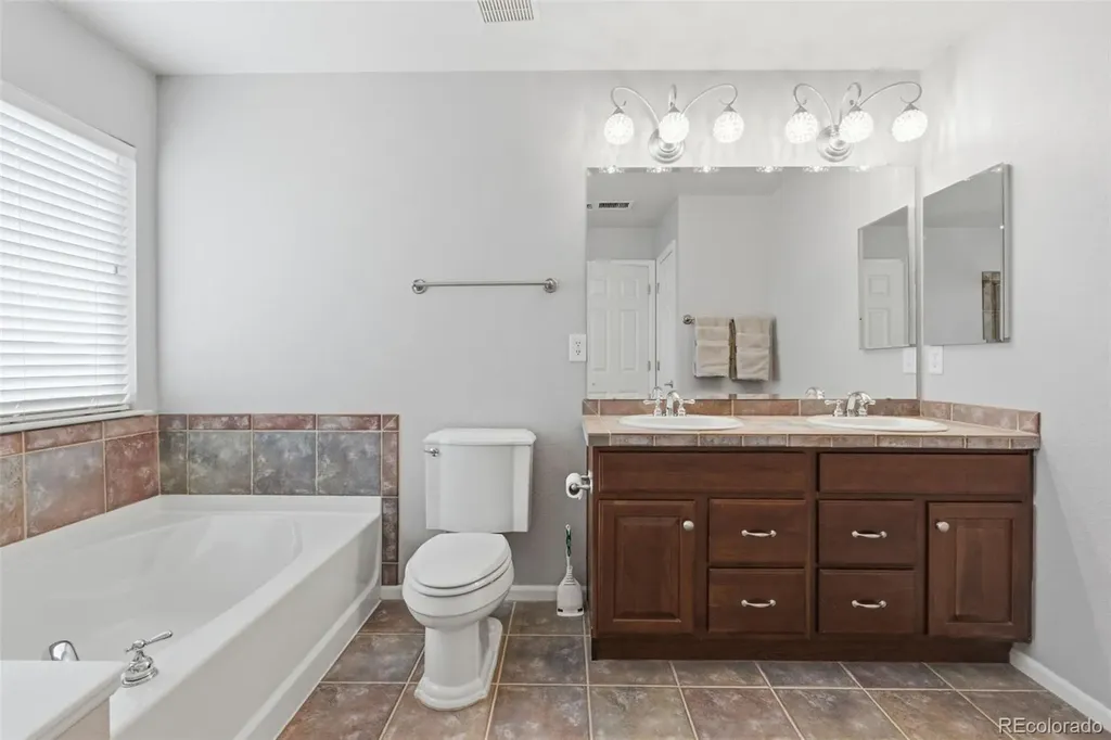 875 Lehigh Circle Erie CO 80516