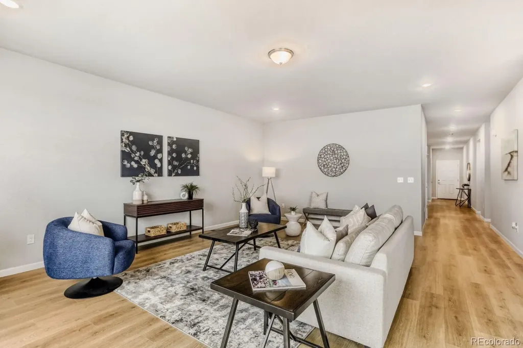 54960 E 27 Avenue Strasburg CO 80136