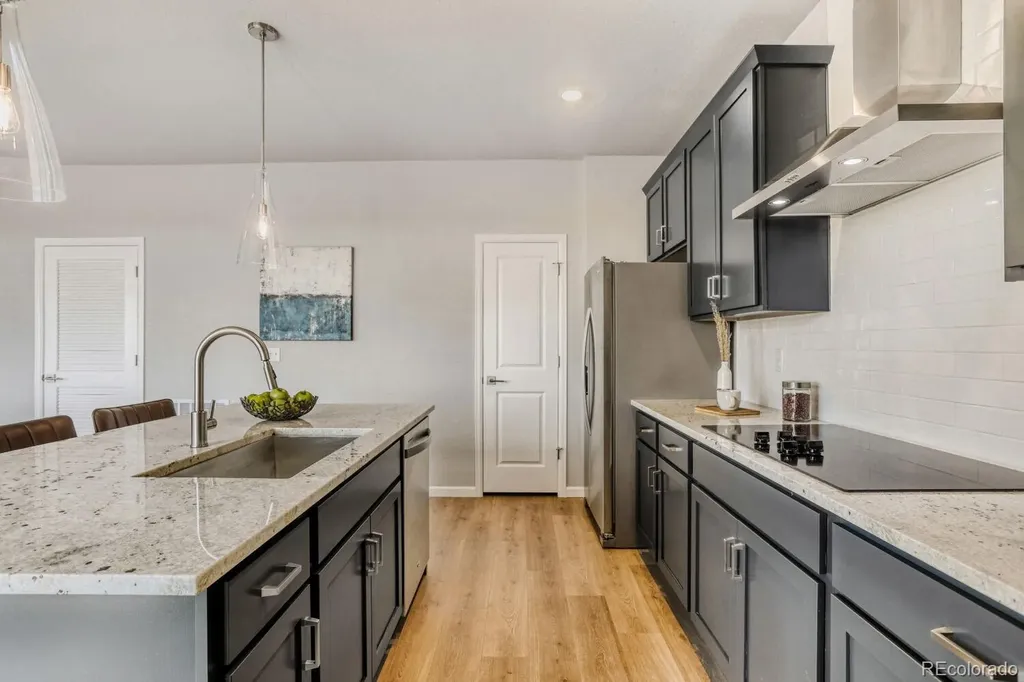 54960 E 27 Avenue Strasburg CO 80136