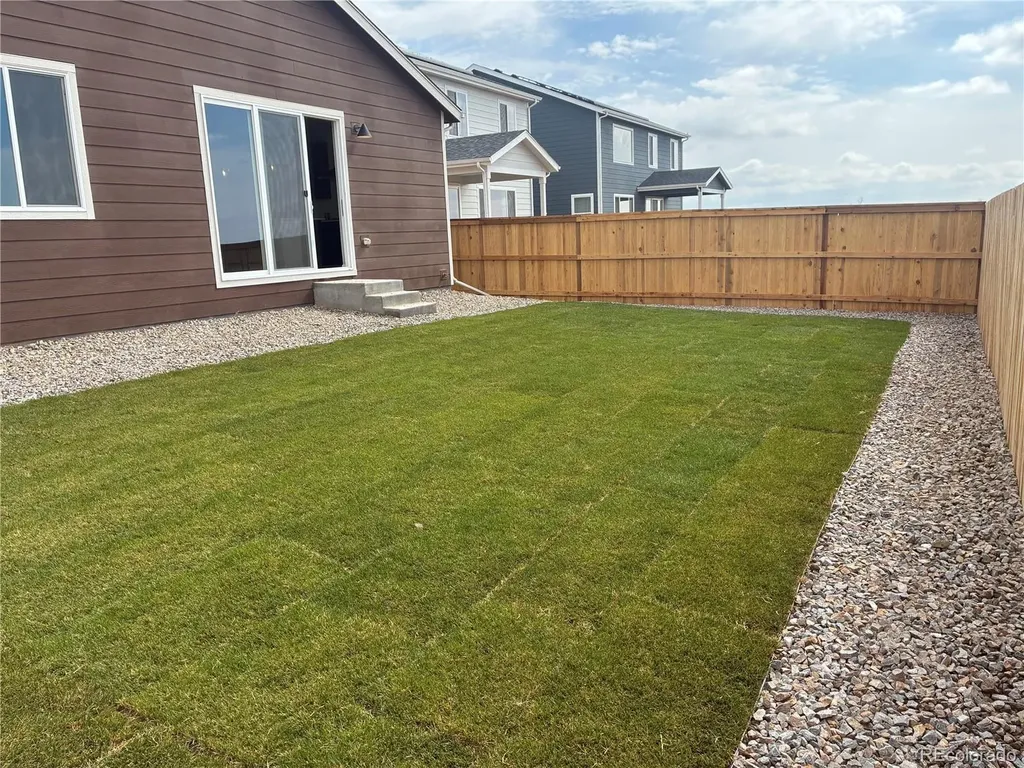54960 E 27 Avenue Strasburg CO 80136