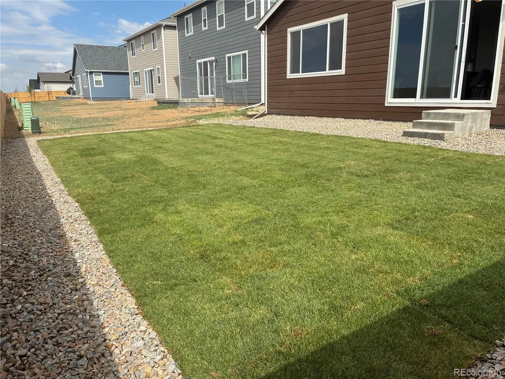 54960 E 27 Avenue Strasburg CO 80136