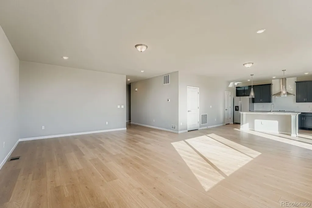 54960 E 27 Avenue Strasburg CO 80136