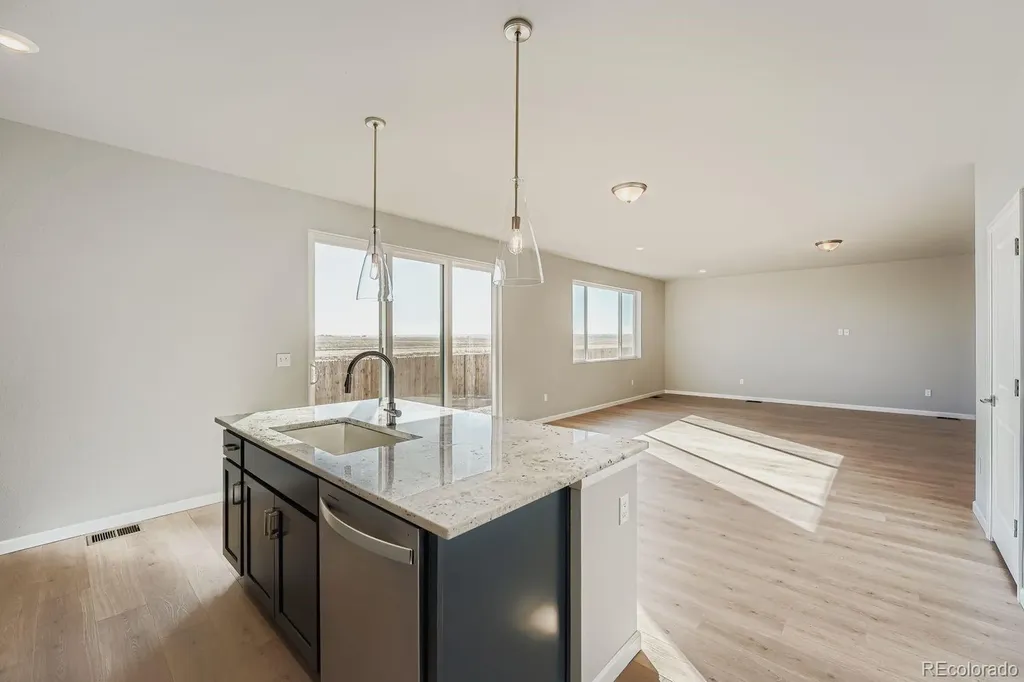 54960 E 27 Avenue Strasburg CO 80136
