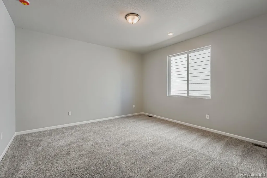 54960 E 27 Avenue Strasburg CO 80136
