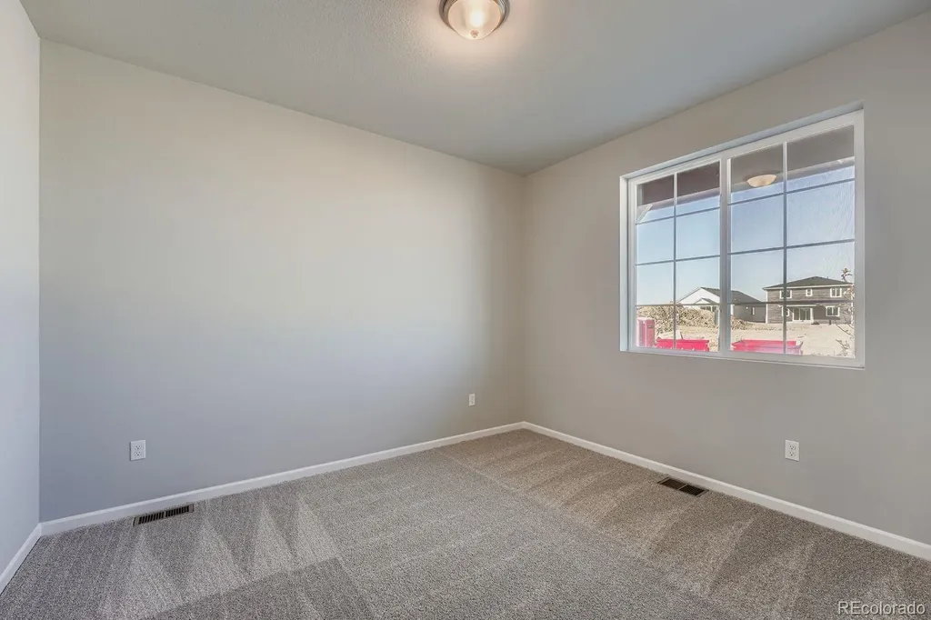 54960 E 27 Avenue Strasburg CO 80136