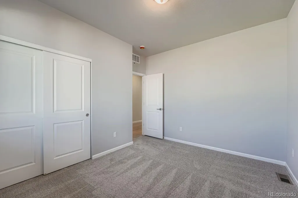 54960 E 27 Avenue Strasburg CO 80136