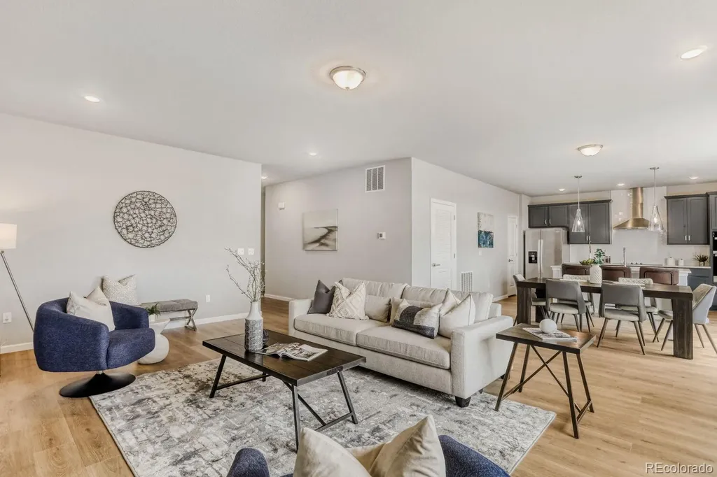 54960 E 27 Avenue Strasburg CO 80136