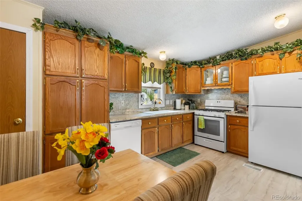 427 S Woodland Avenue Woodland Park CO 80863