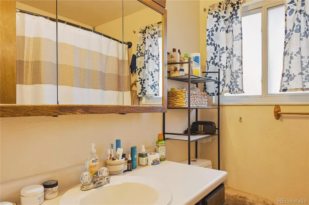 16474 E 7th Avenue Aurora CO 80011