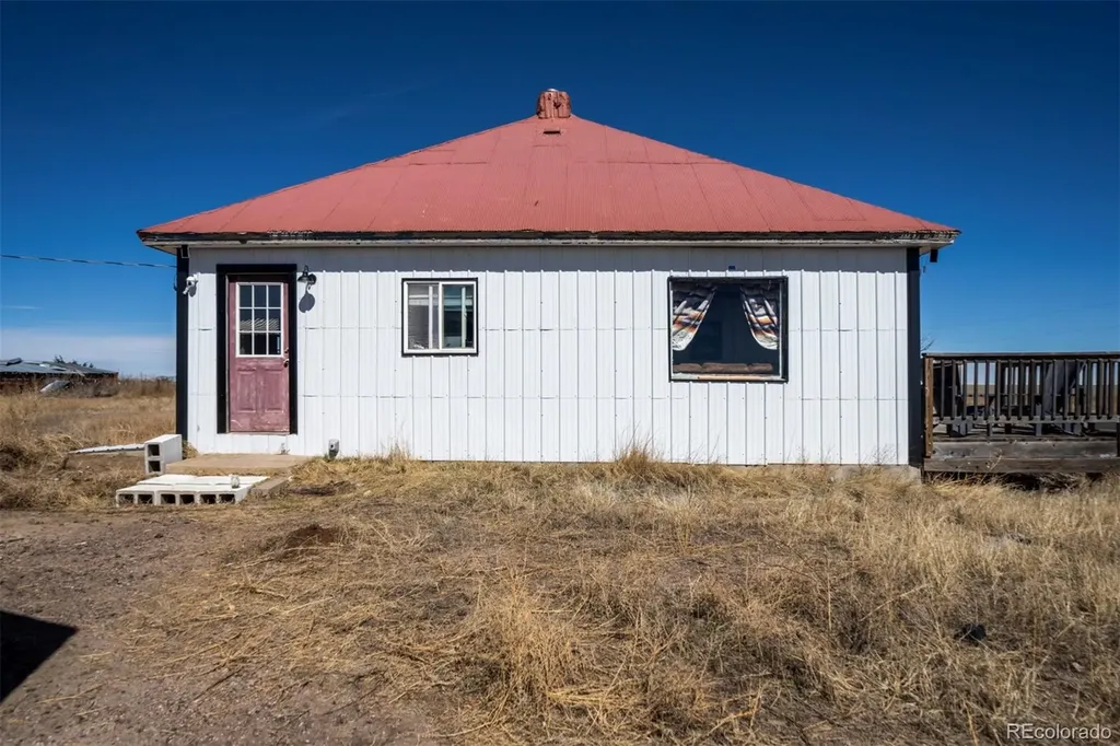 10573 County Road 165 Matheson CO 80830