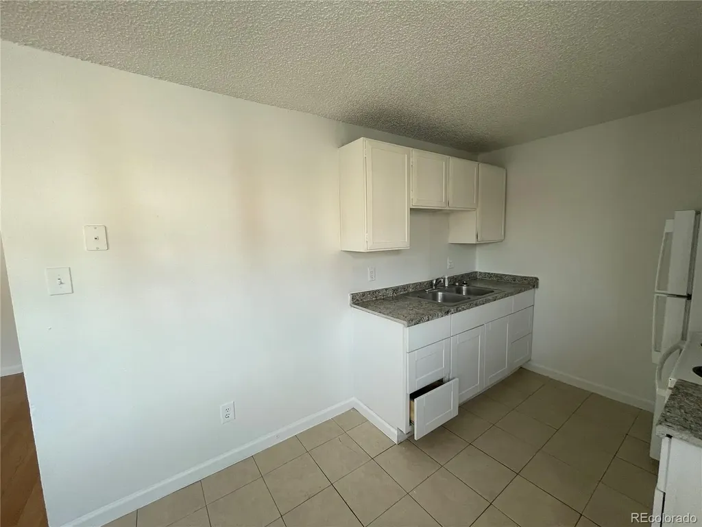 1622 Alton Street Aurora CO 80010