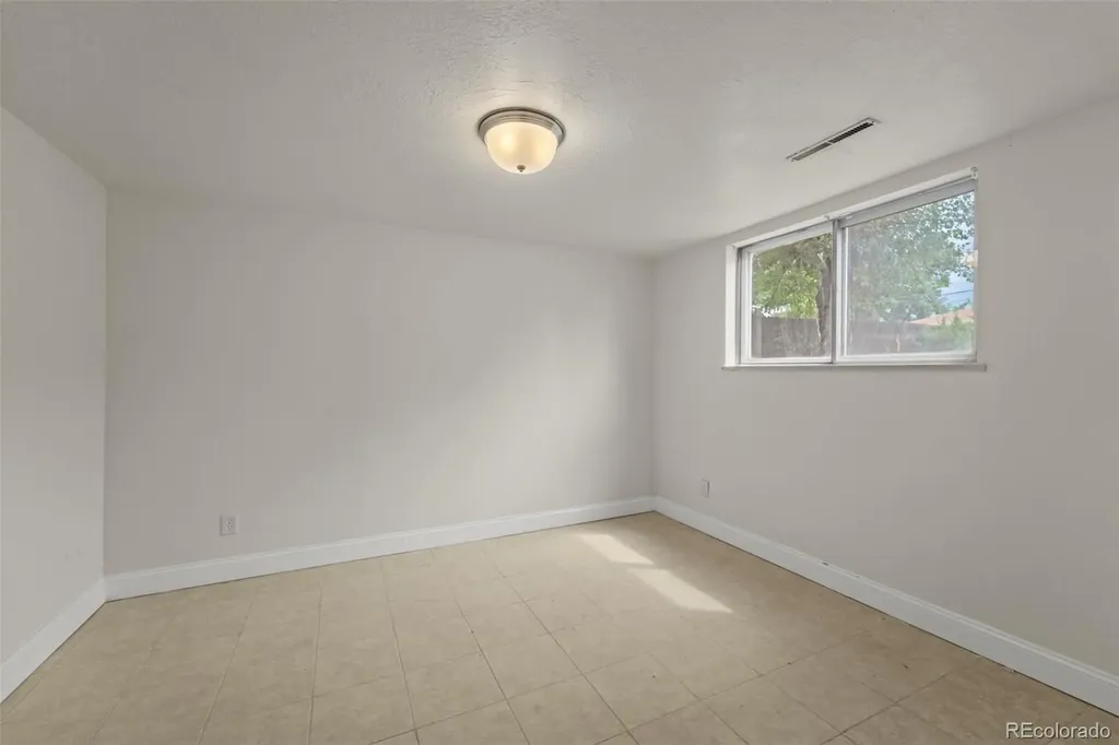 2352 Circle Colorado Springs CO 80909