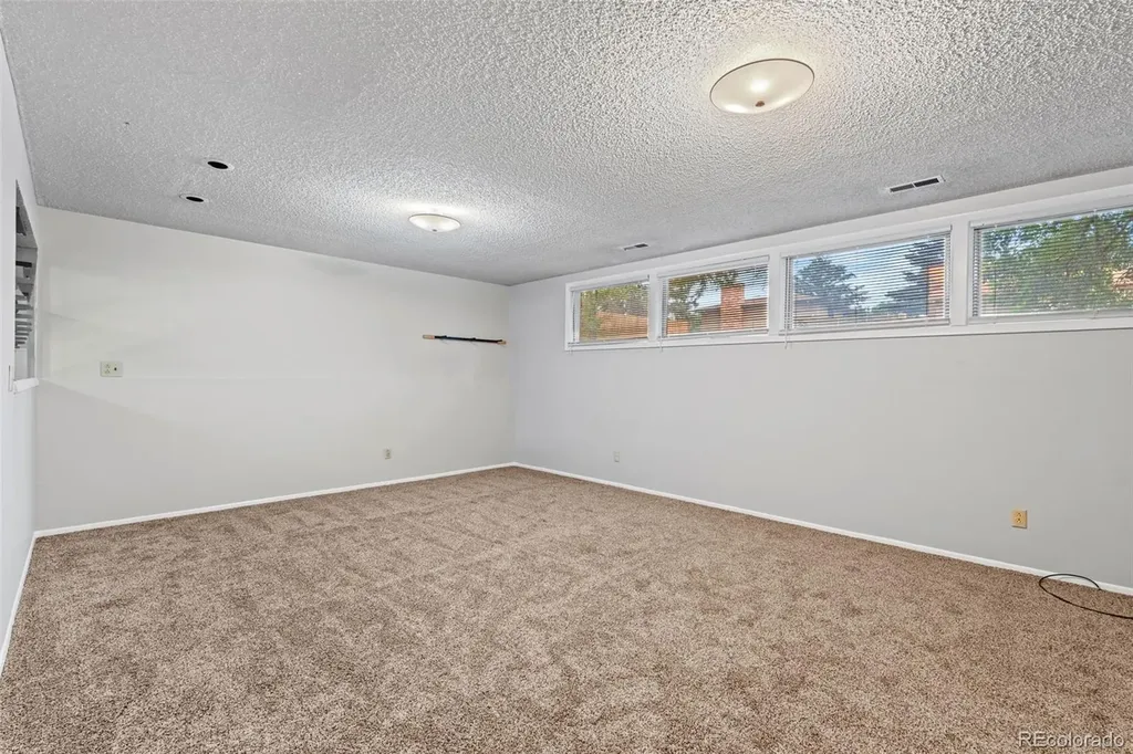 3707 Lander Lane Colorado Springs CO 80909