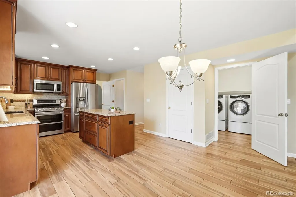 9595 Cherryvale Drive Littleton CO 80126