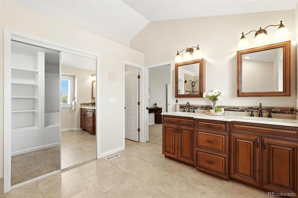 9595 Cherryvale Drive Littleton CO 80126