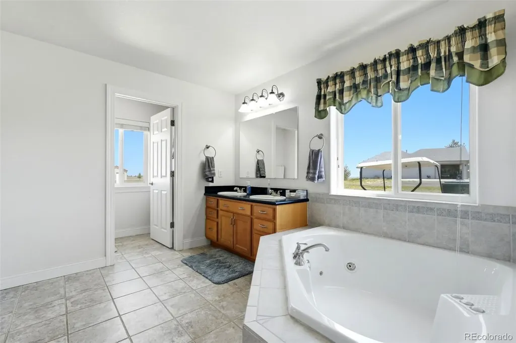 37859 E 149th Place Keenesburg CO 80643