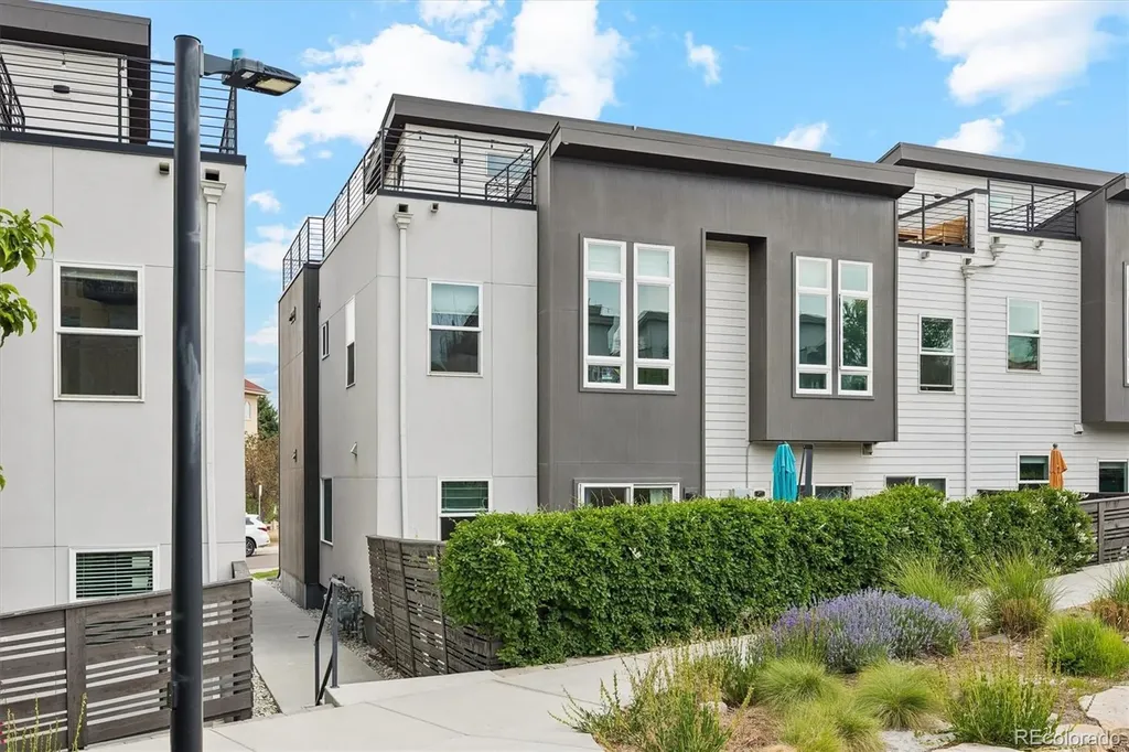2816 W 53rd Avenue Denver CO 80221