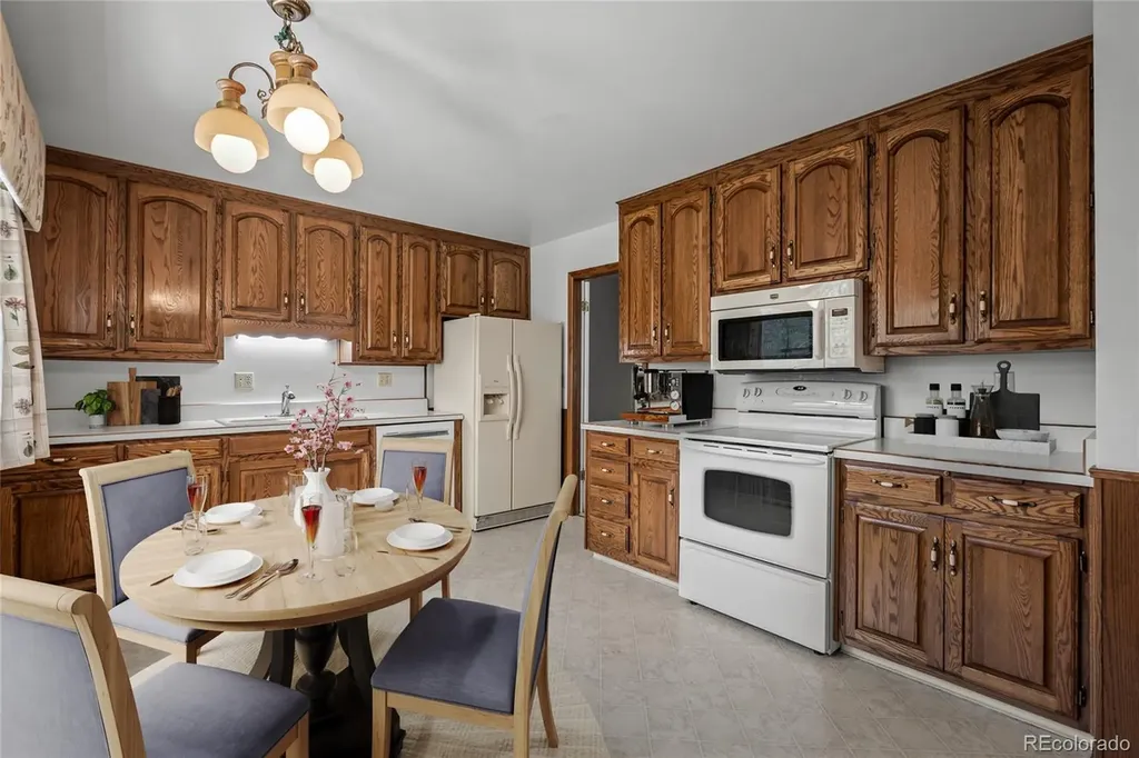 3135 Lees Lane Colorado Springs CO 80909