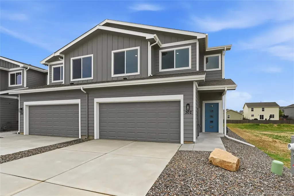302 Bennett Avenue Bennett CO 80102