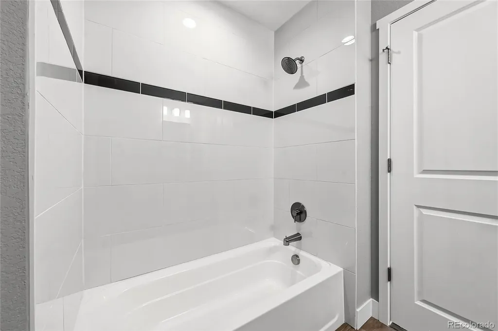 302 Bennett Avenue Bennett CO 80102