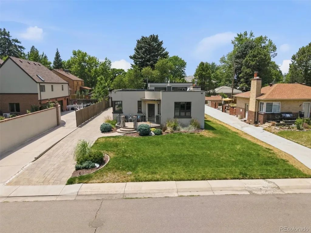 621 Kearney Street Denver CO 80220