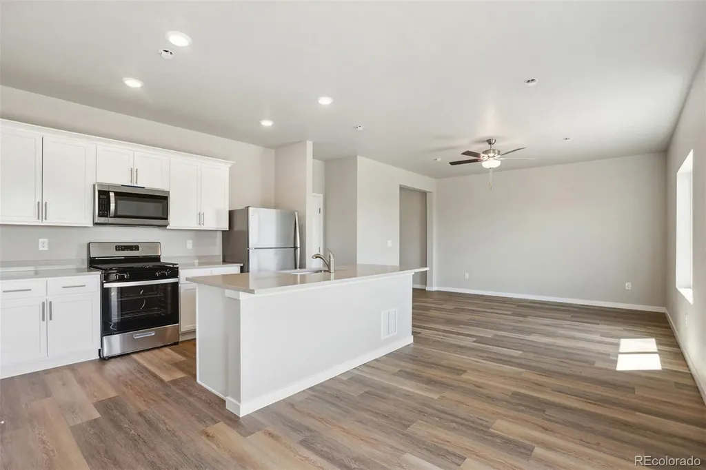 48210 Shetland Drive Bennett CO 80102