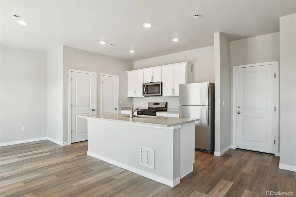 48210 Shetland Drive Bennett CO 80102