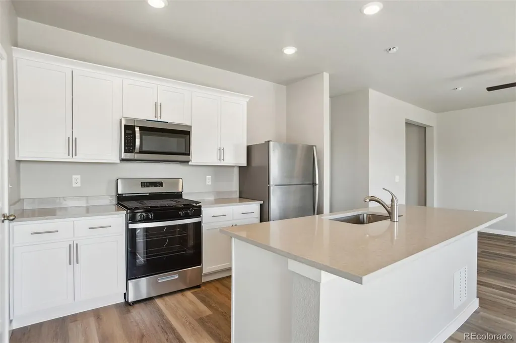 48210 Shetland Drive Bennett CO 80102