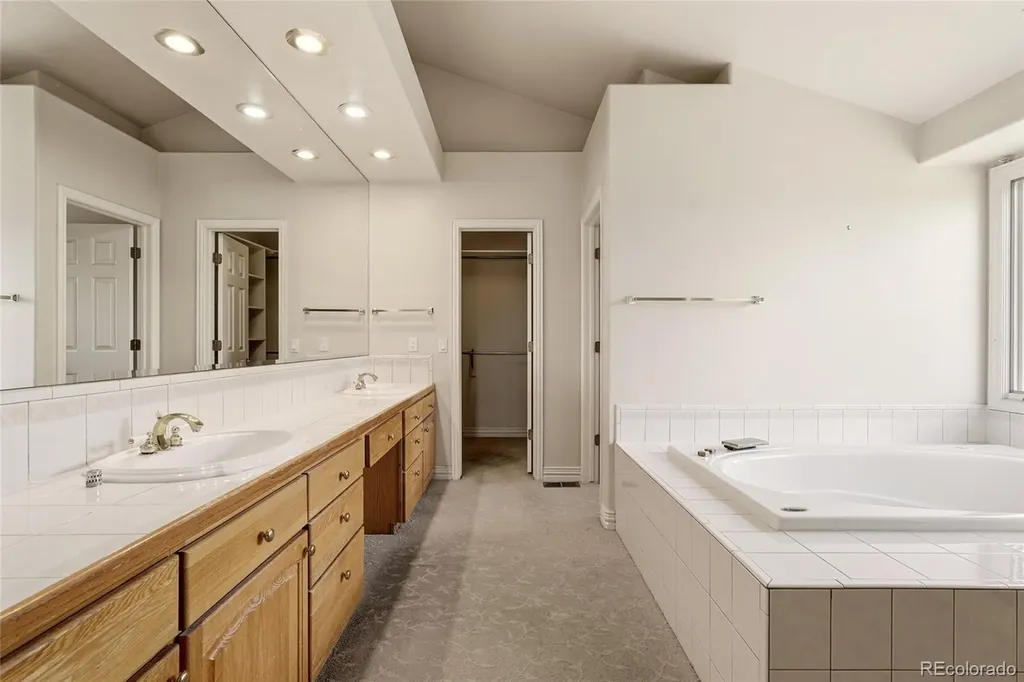7701 S Pitkin Court Centennial CO 80016