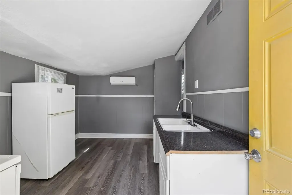 1347 Elmira Street Aurora CO 80010