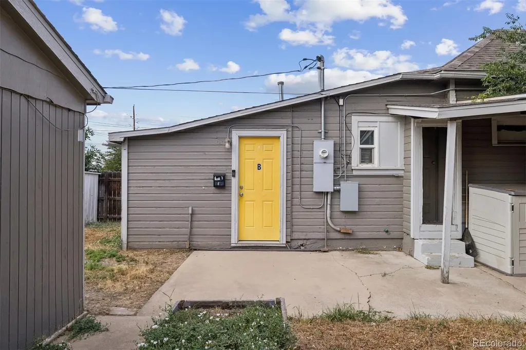 1347 Elmira Street Aurora CO 80010