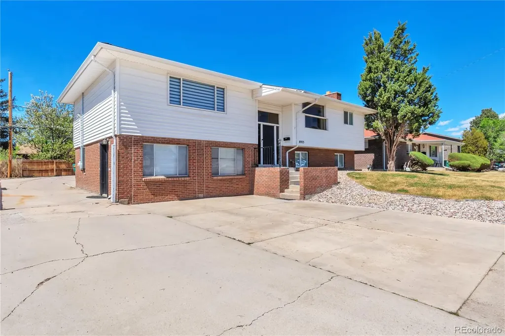 8925 Oakwood Street Westminster CO 80031